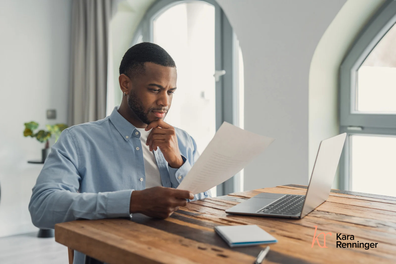 The CEO's Weekly Review: The 30-Minute Habit That Changes Everything